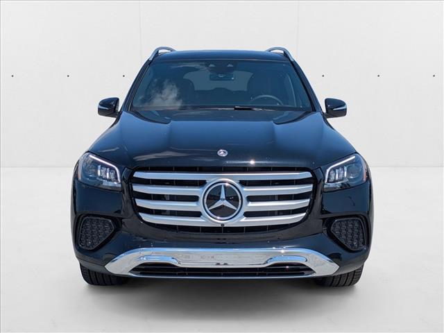 2025 Mercedes-Benz GLS 450 Image 2 of 18