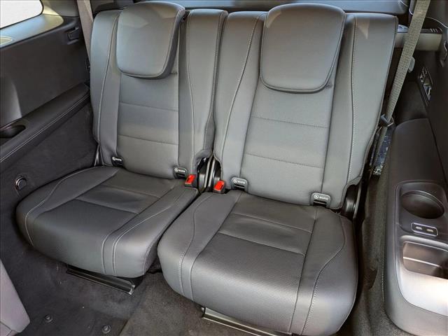2025 Mercedes-Benz GLS 450 Image 9 of 30