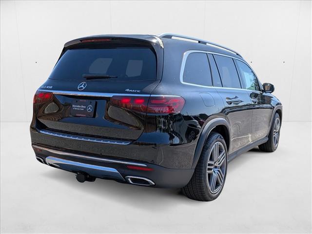 2025 Mercedes-Benz GLS 450 Image 3 of 30