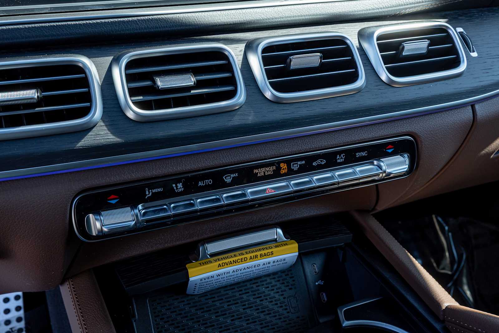 Vehicle image 12 of 23