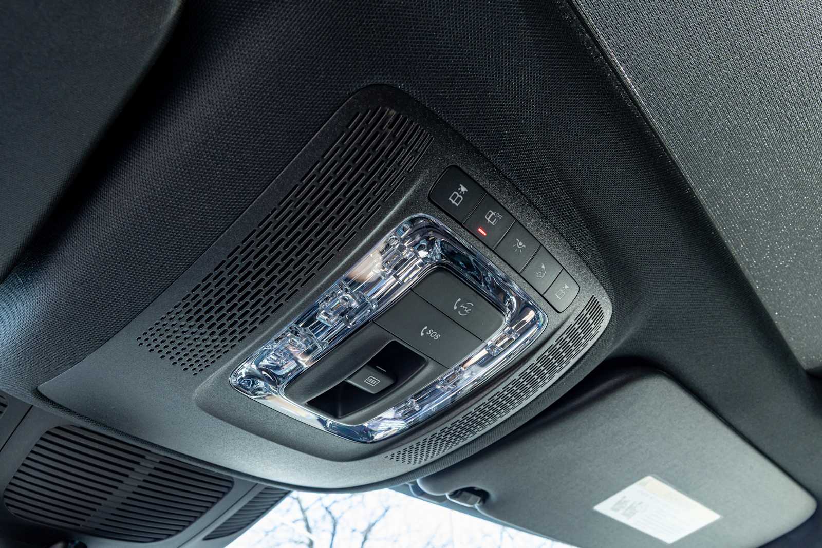 Vehicle image 16 of 23