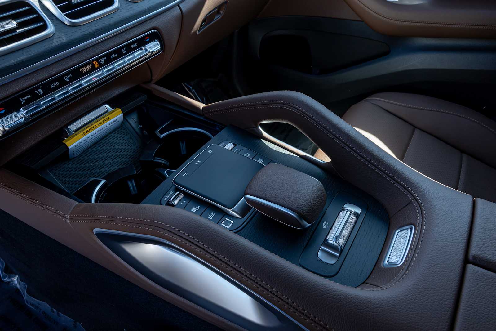 Vehicle image 13 of 23