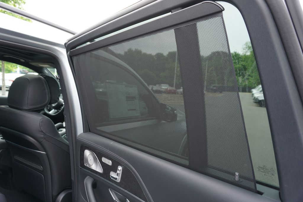 Vehicle image 61 of 81