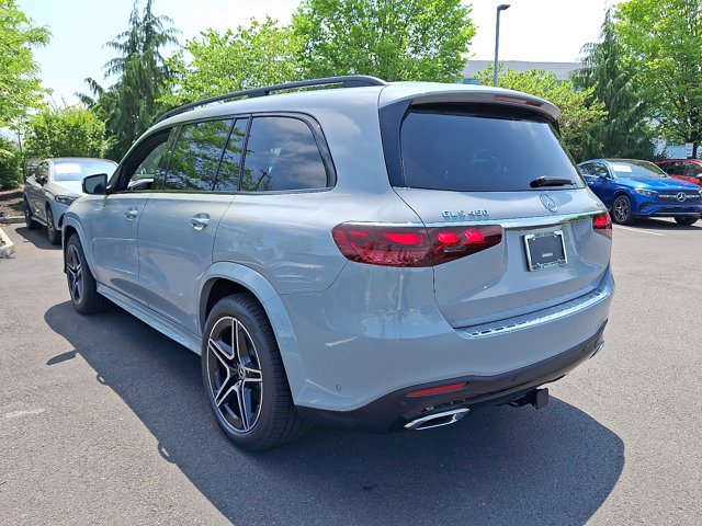 Vehicle image 7 of 21