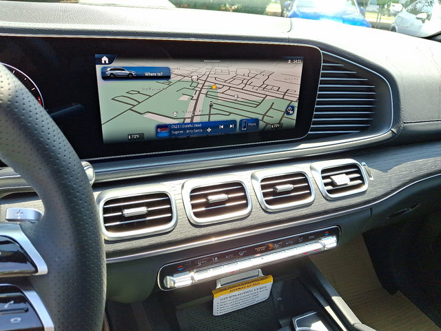 Vehicle image 16 of 21