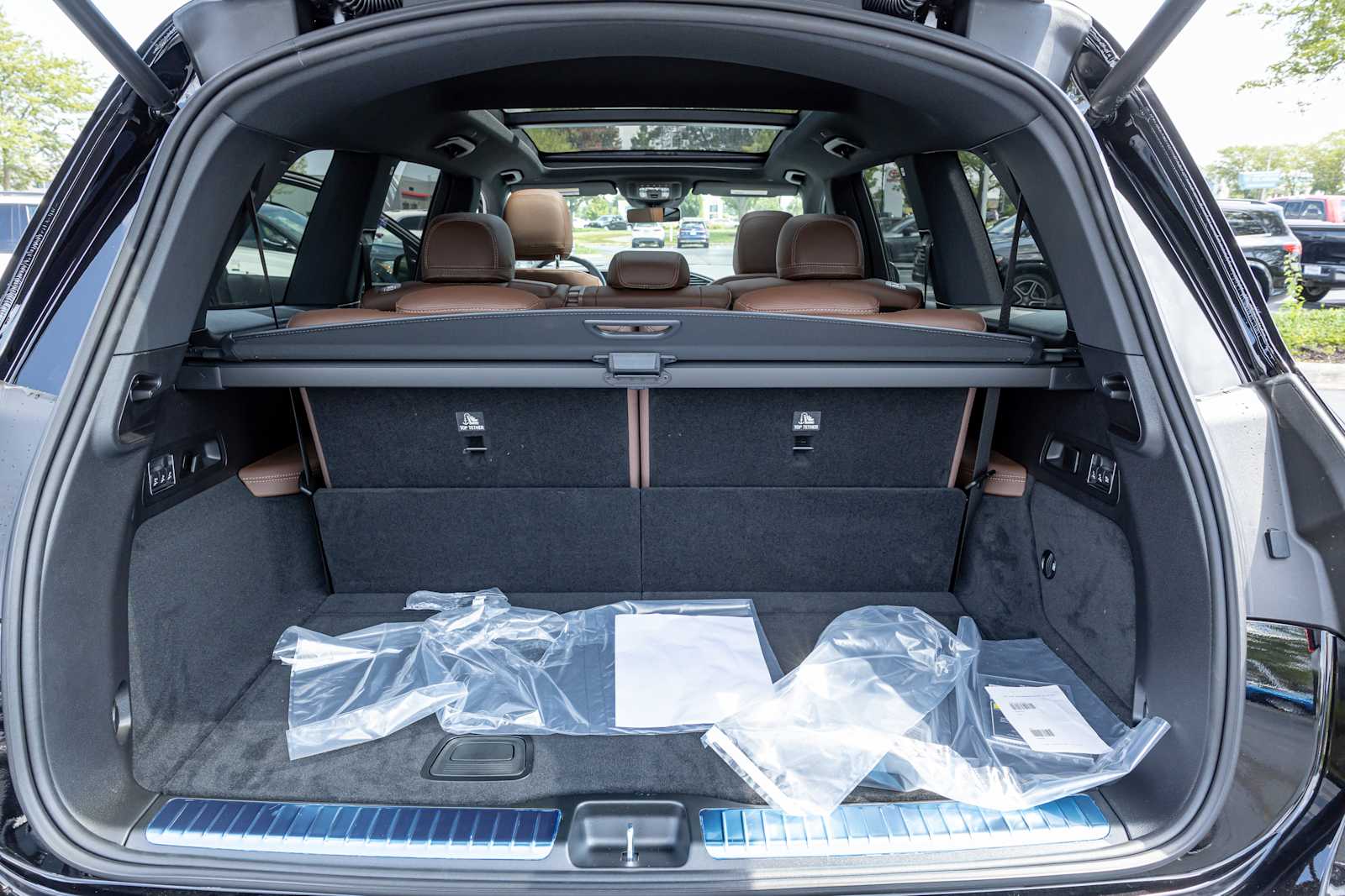 Vehicle image 15 of 15