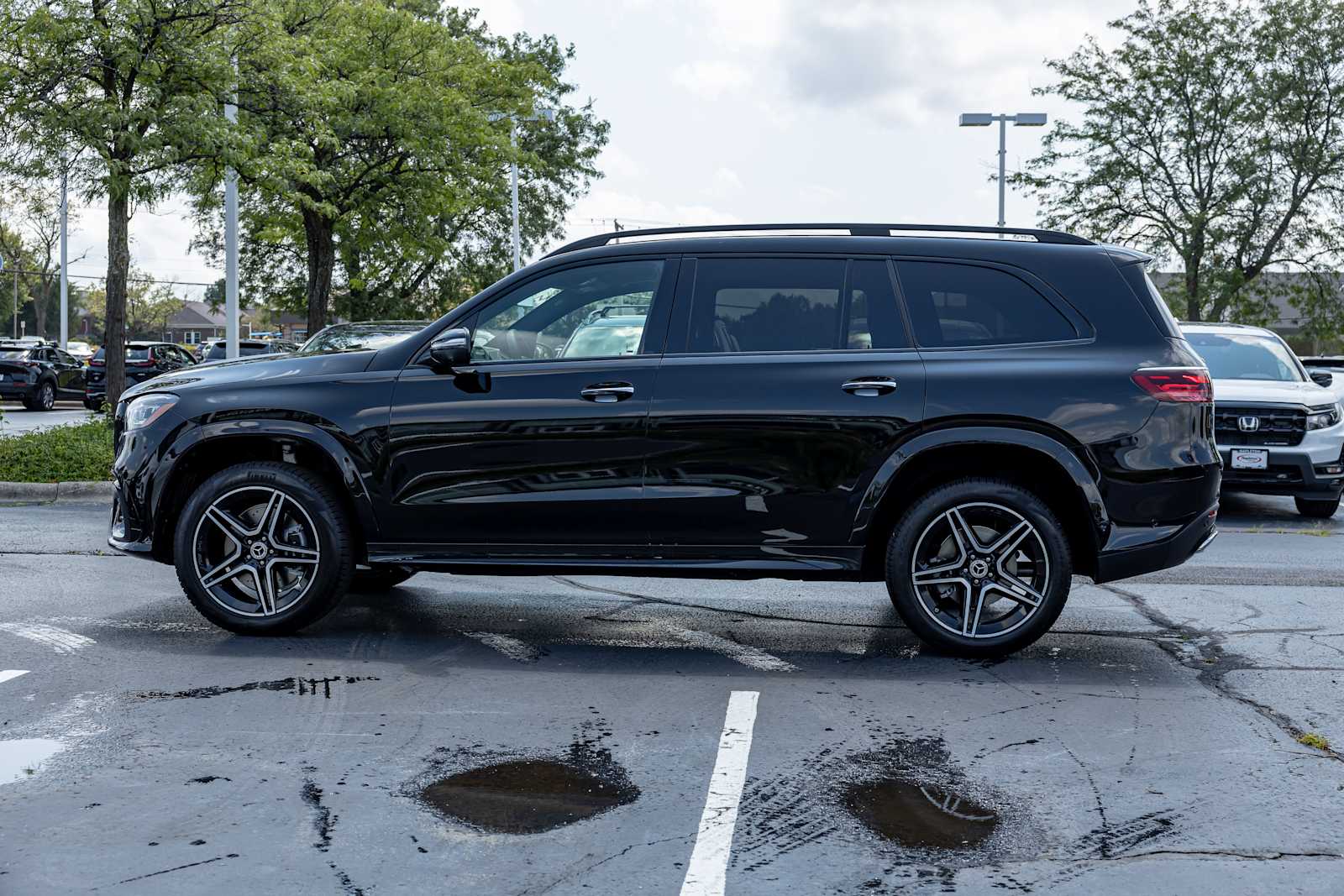 Vehicle image 5 of 15