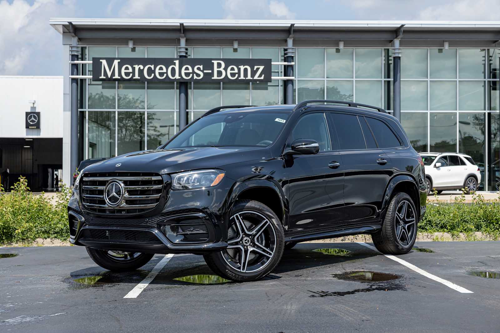 Vehicle image 1 of 15