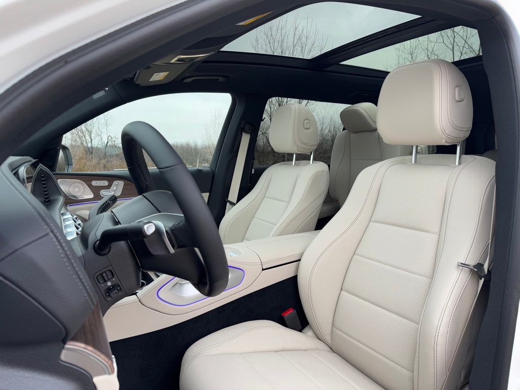 Vehicle image 2 of 42