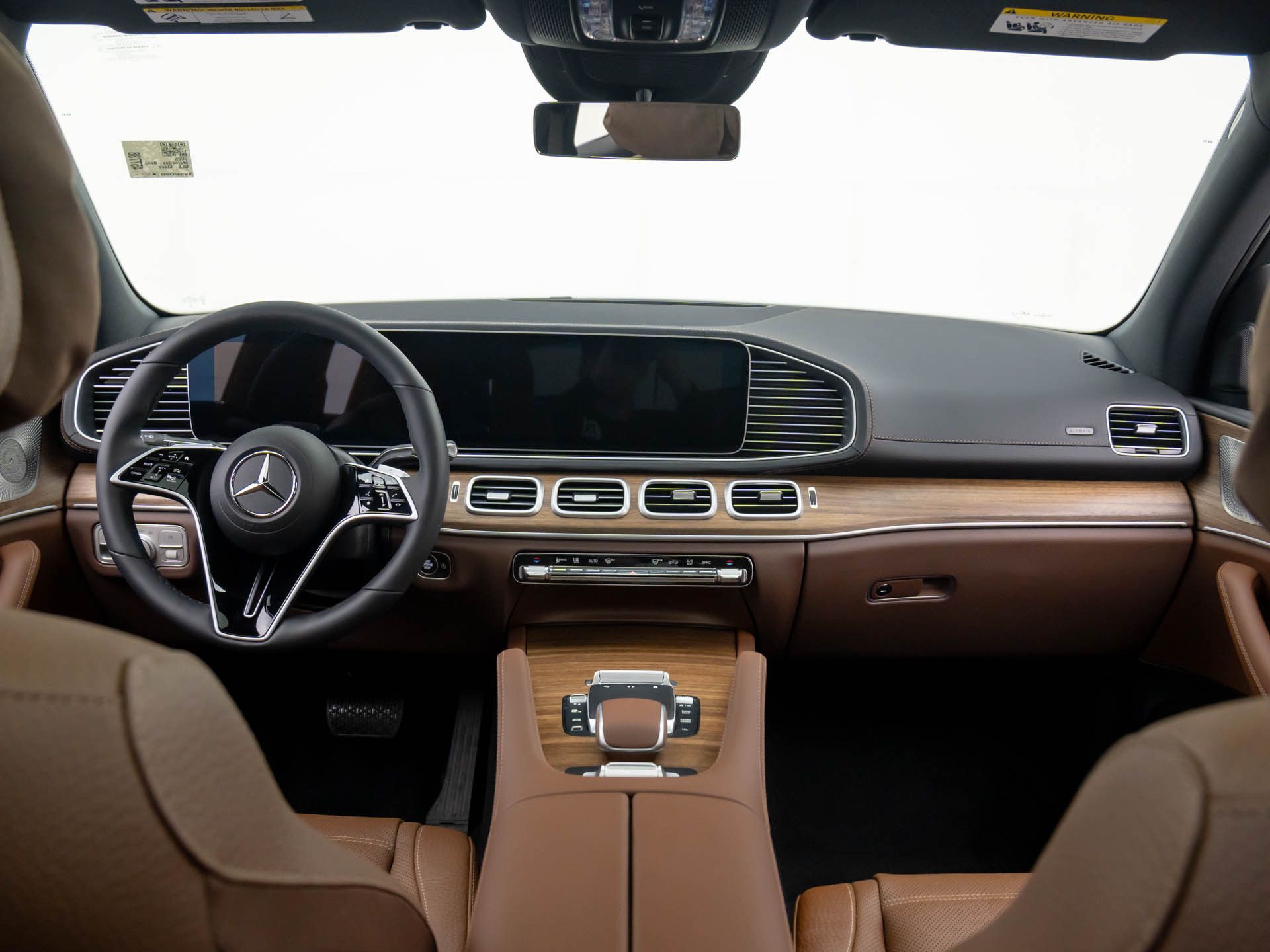 Vehicle image 13 of 43