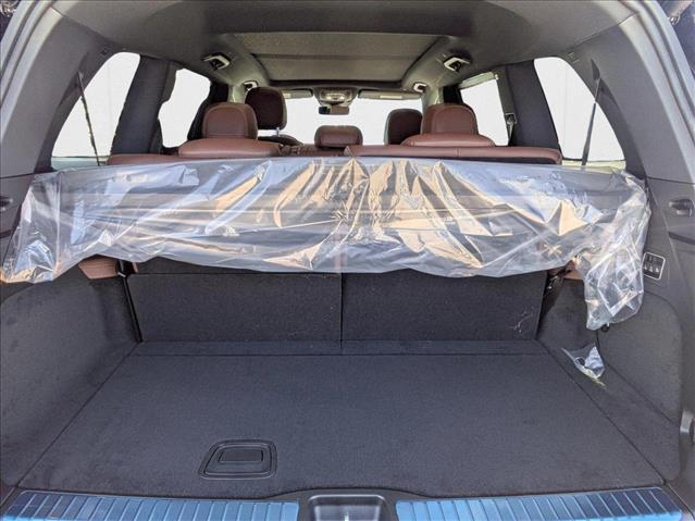 2025 Mercedes-Benz GLS 450 Image 9 of 18