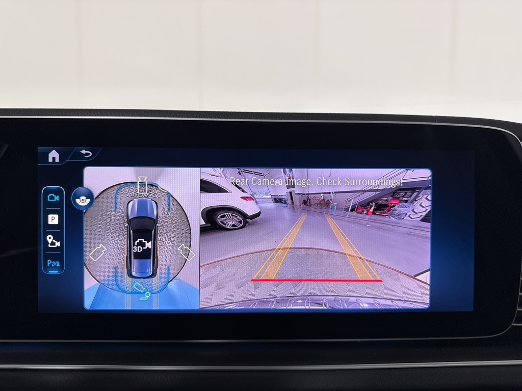 Vehicle image 22 of 34