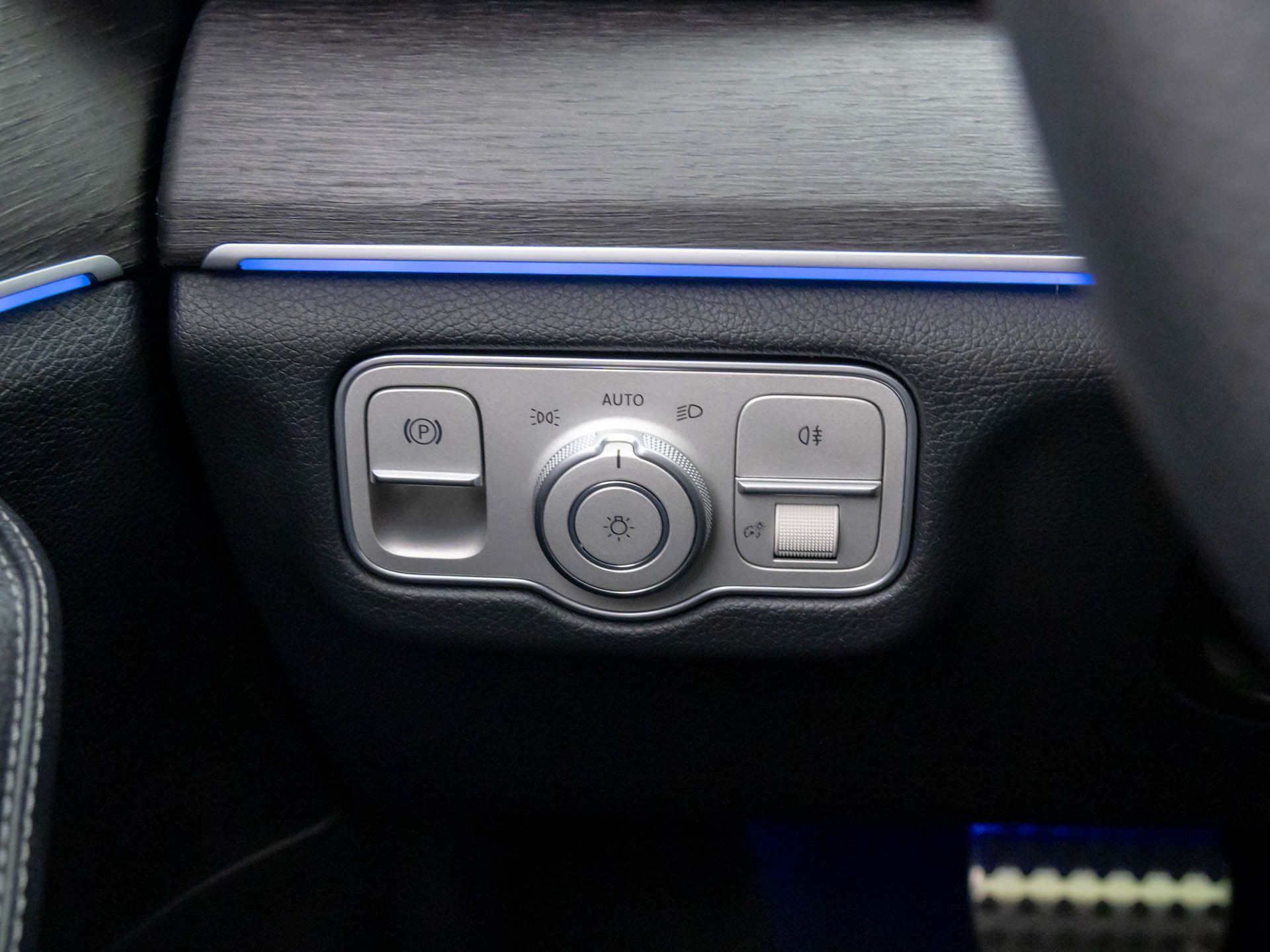 Vehicle image 26 of 41