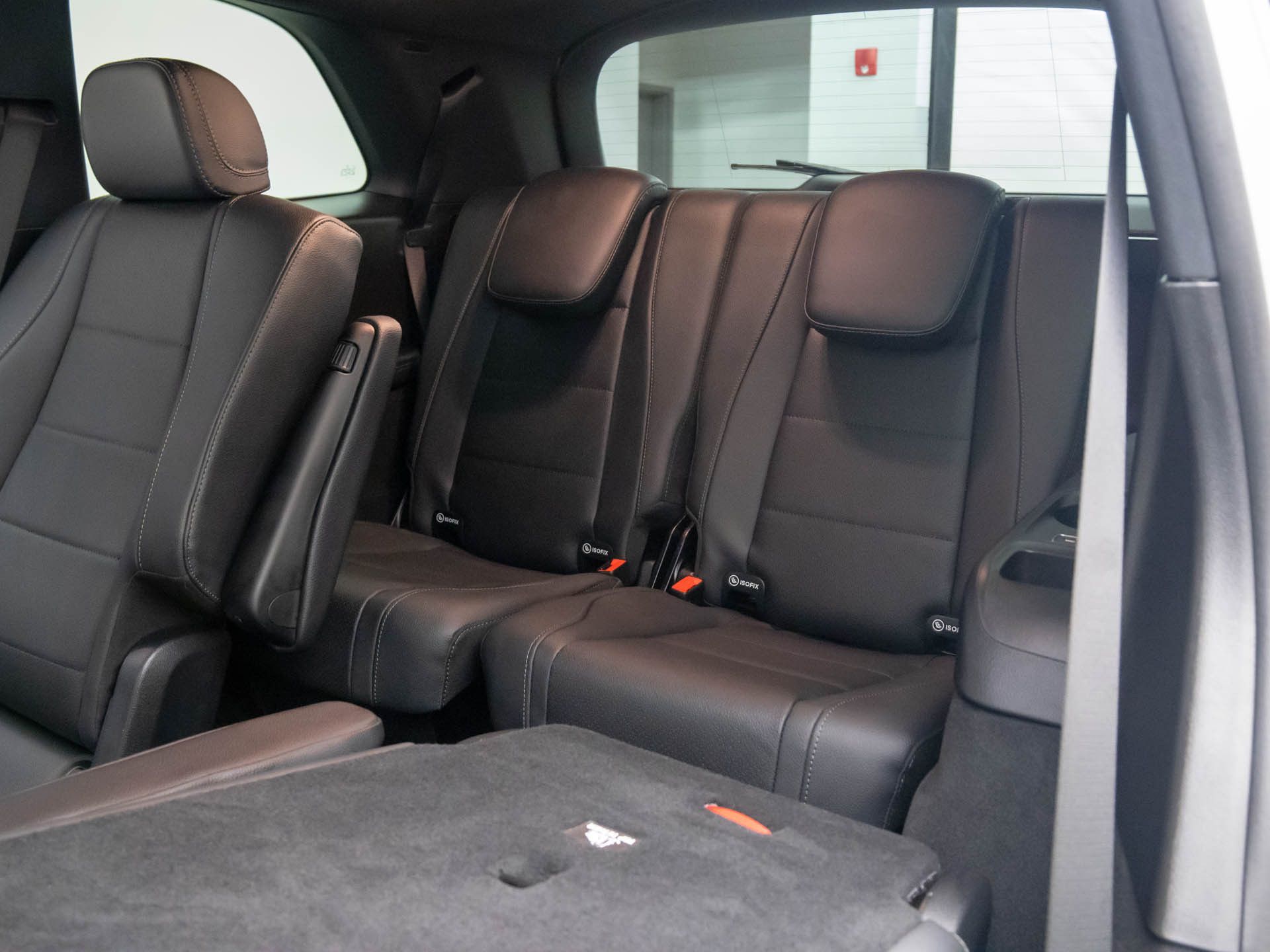 Vehicle image 21 of 41