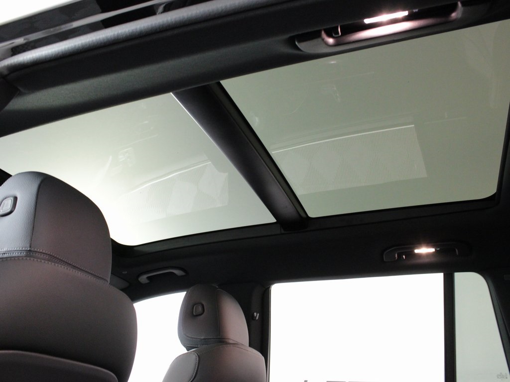 Vehicle image 14 of 37