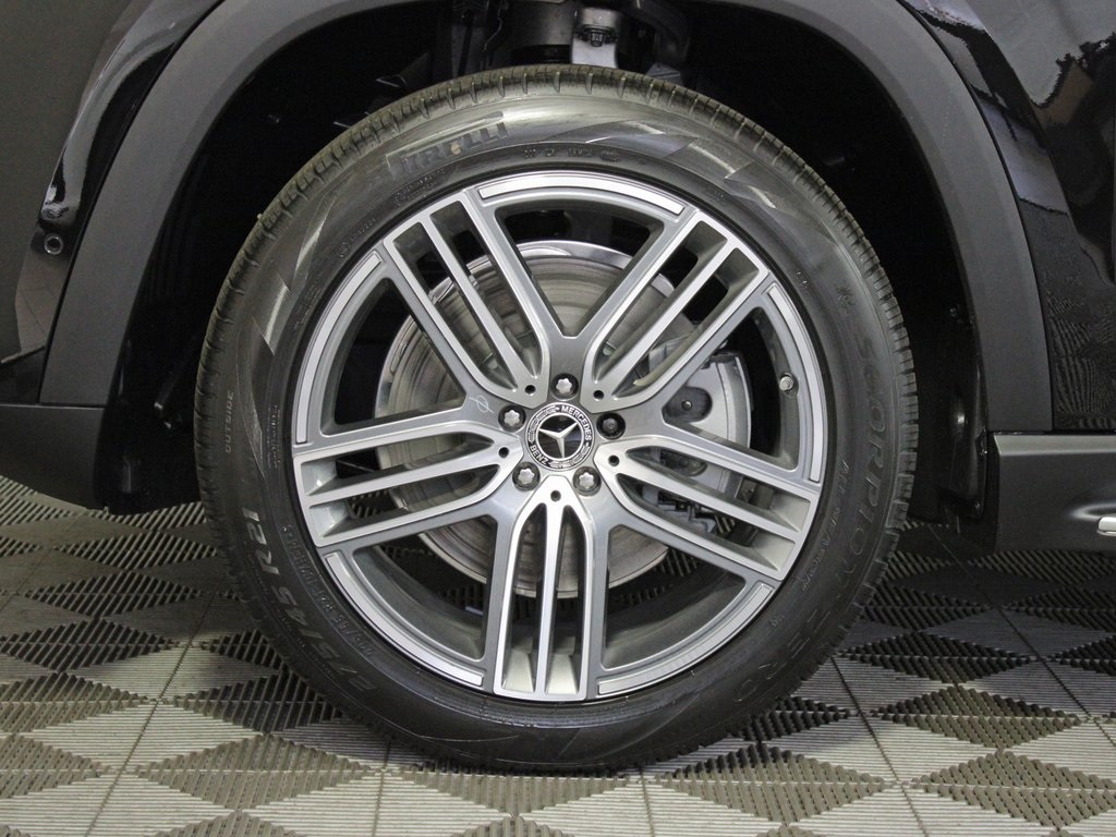 Vehicle image 36 of 37