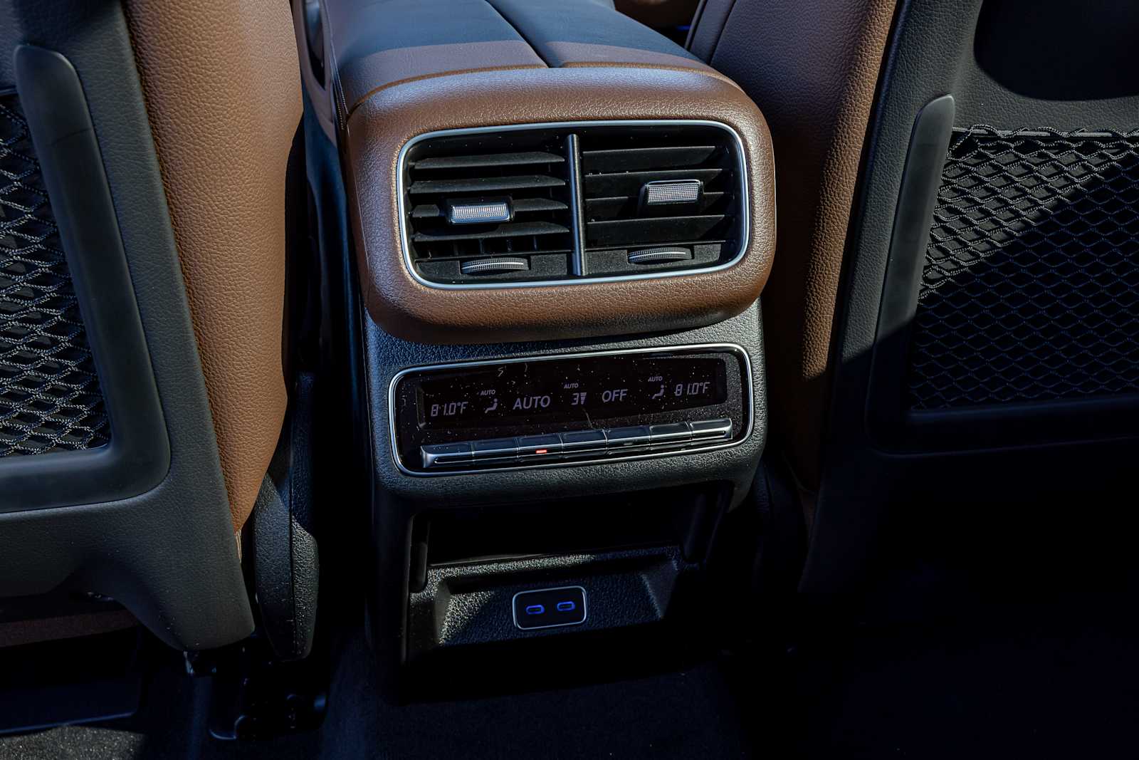 Vehicle image 18 of 20