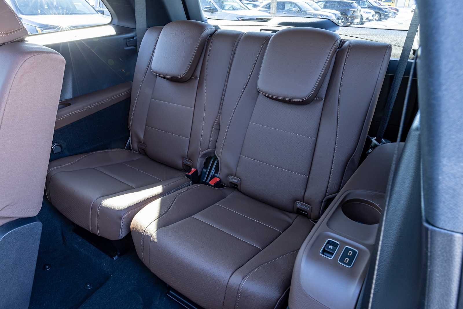 Vehicle image 19 of 20