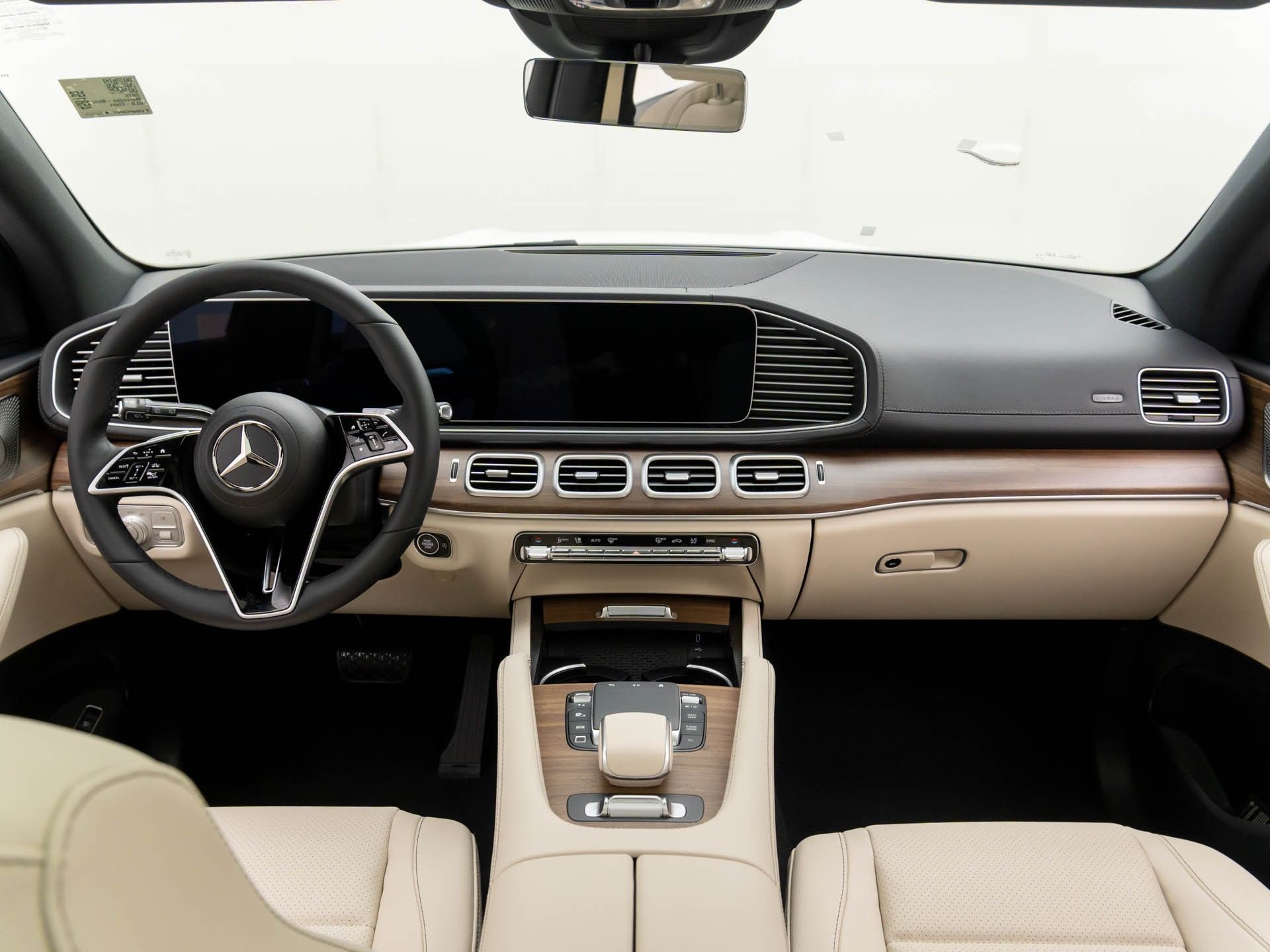 Vehicle image 11 of 40
