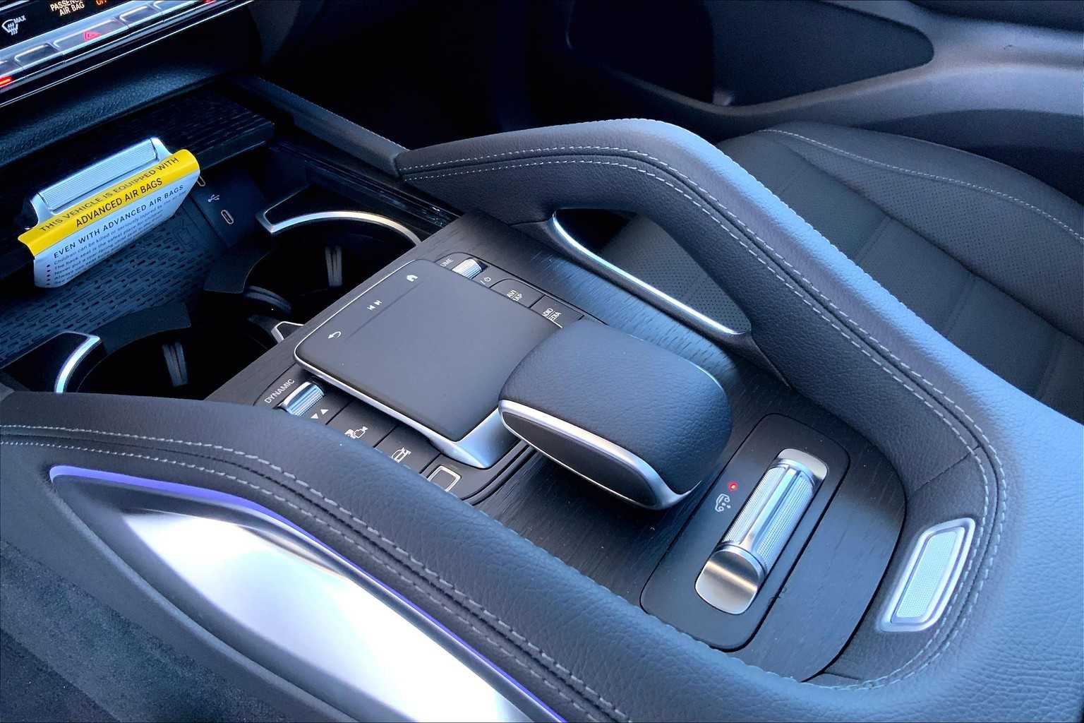 2025 Mercedes-Benz GLS 450 Image 8 of 16