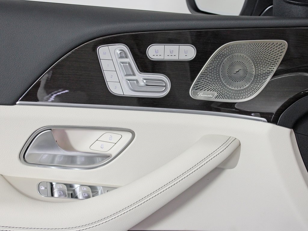 Vehicle image 12 of 37