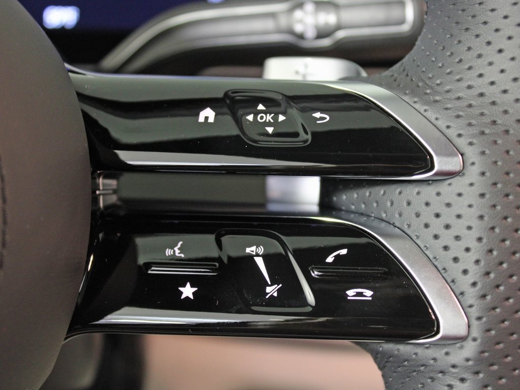Vehicle image 20 of 37
