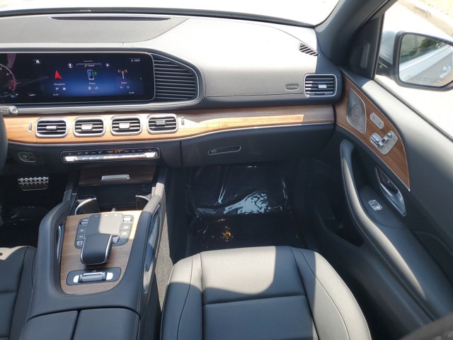 Vehicle image 17 of 39