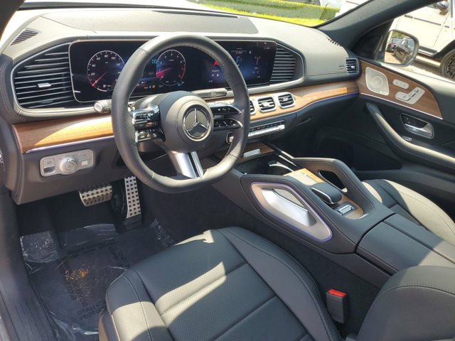 Vehicle image 26 of 39