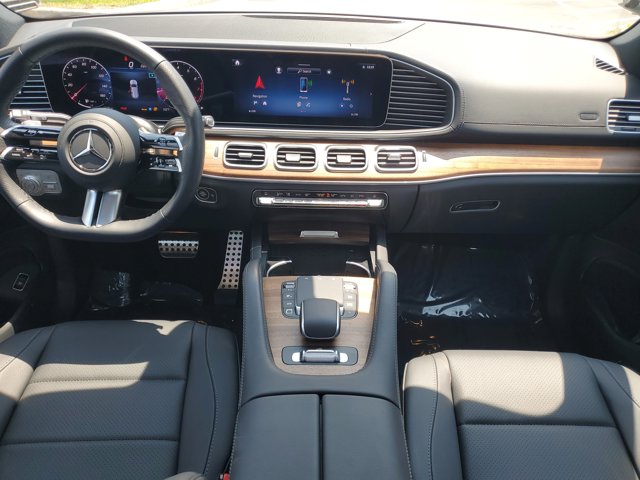 Vehicle image 18 of 39