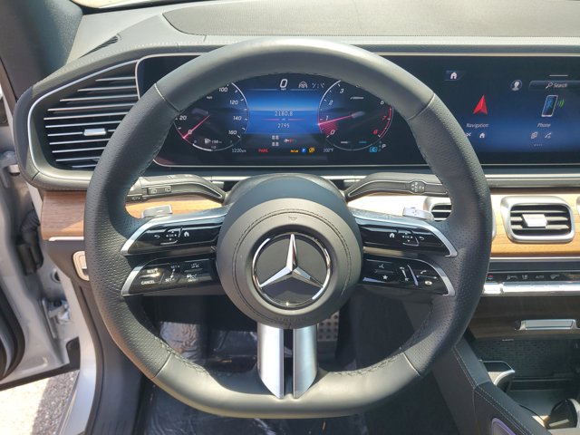 Vehicle image 27 of 39