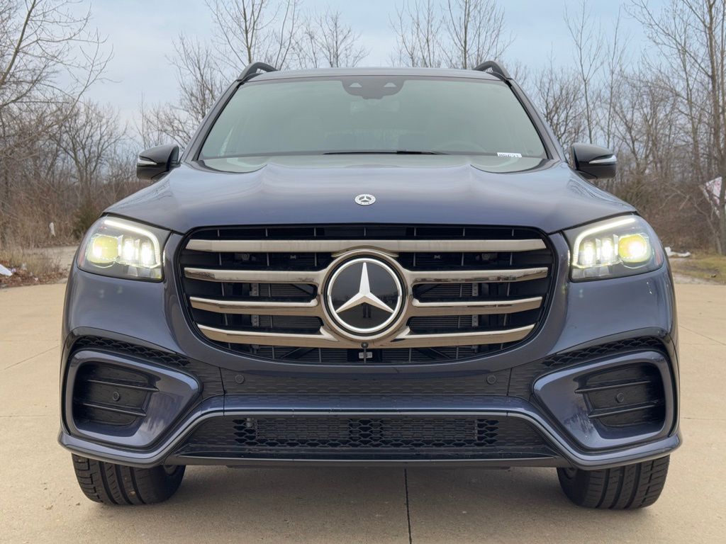 Vehicle image 5 of 39