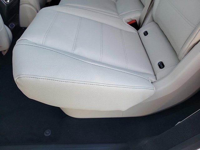Vehicle image 12 of 43