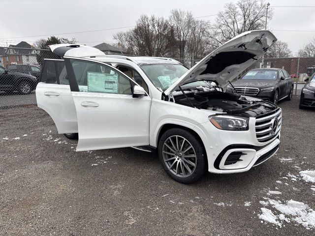 Vehicle image 29 of 32