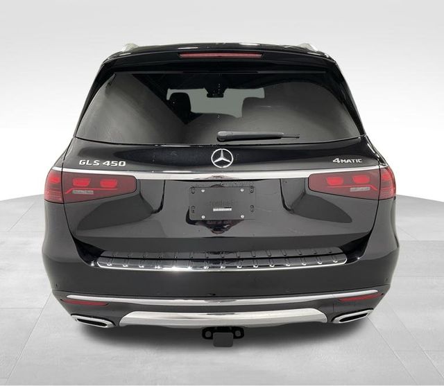 Vehicle image 7 of 21