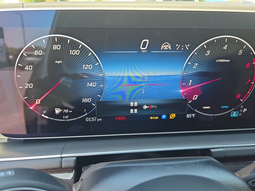 Vehicle image 21 of 39