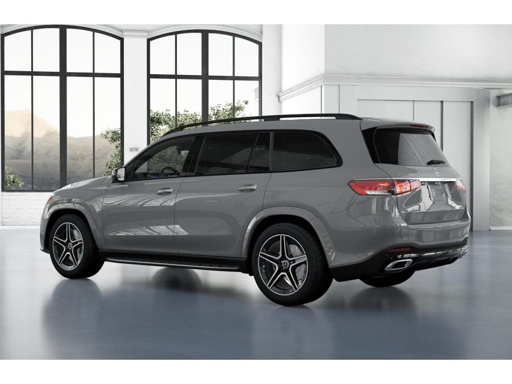Vehicle image 33 of 41