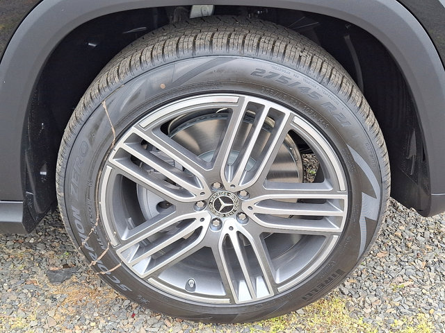 Vehicle image 8 of 23