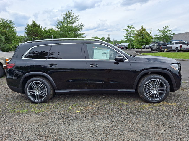 Vehicle image 4 of 23