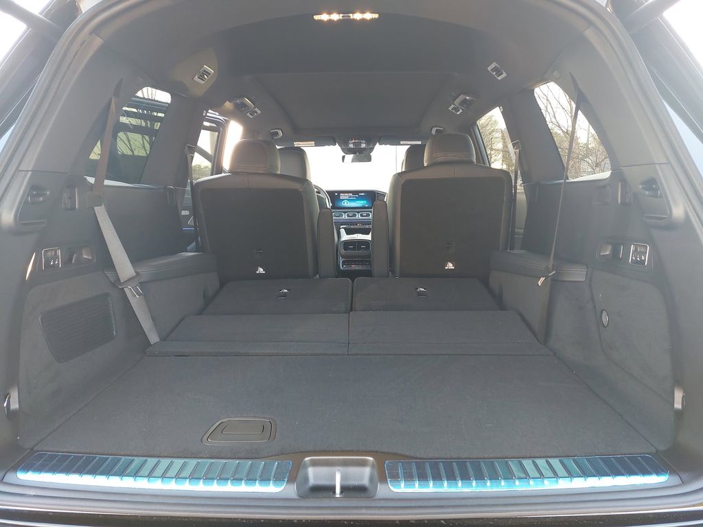 Vehicle image 14 of 40