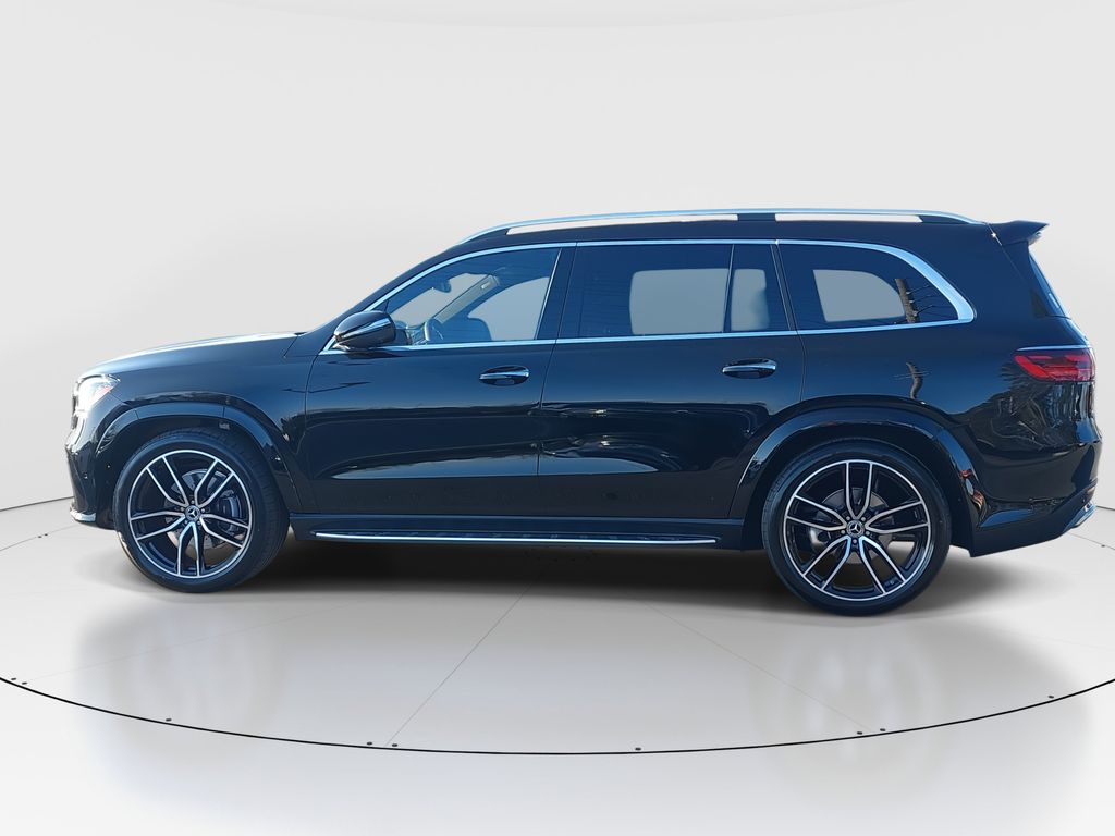 Vehicle image 8 of 40