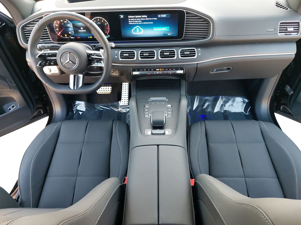 Vehicle image 9 of 40