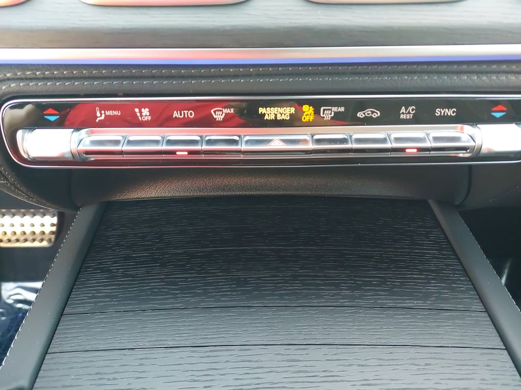Vehicle image 24 of 40