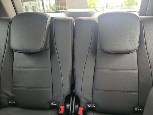 Vehicle image 23 of 45