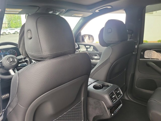 Vehicle image 22 of 45