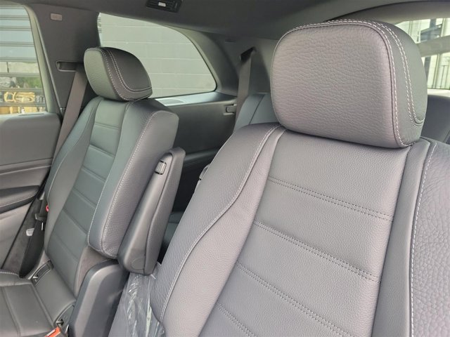Vehicle image 21 of 45