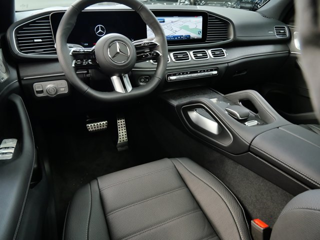 Vehicle image 10 of 14