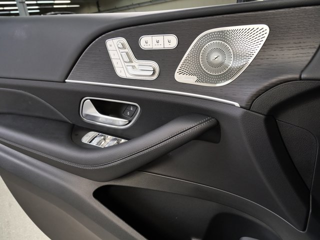 Vehicle image 14 of 14