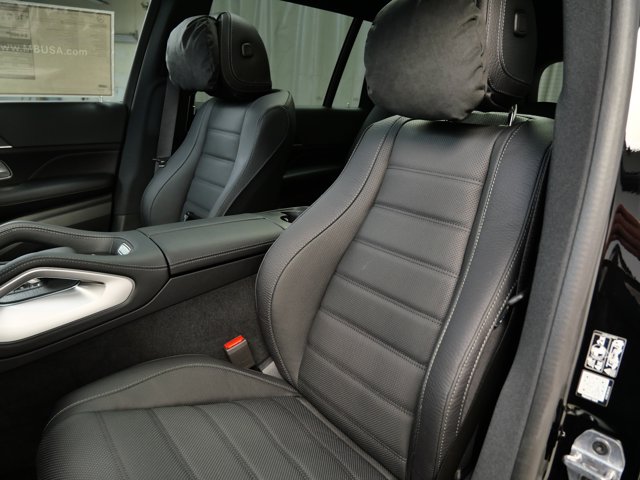 Vehicle image 5 of 14