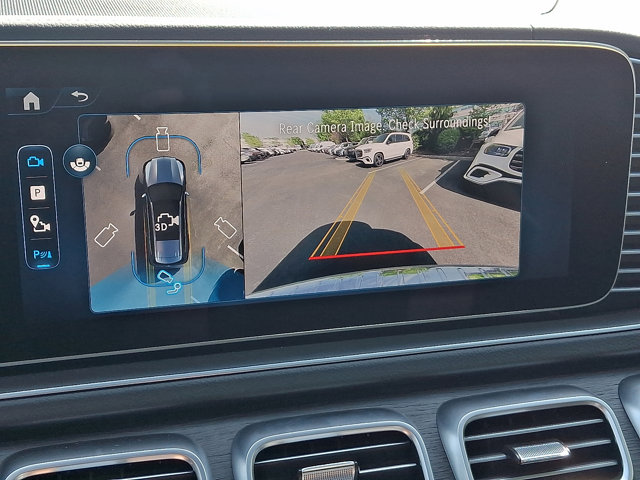 Vehicle image 18 of 22