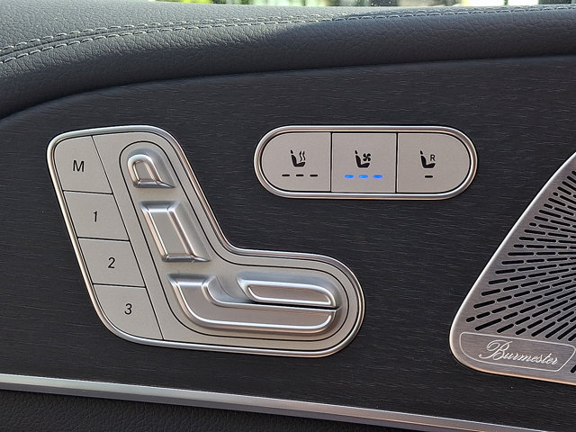 Vehicle image 21 of 22
